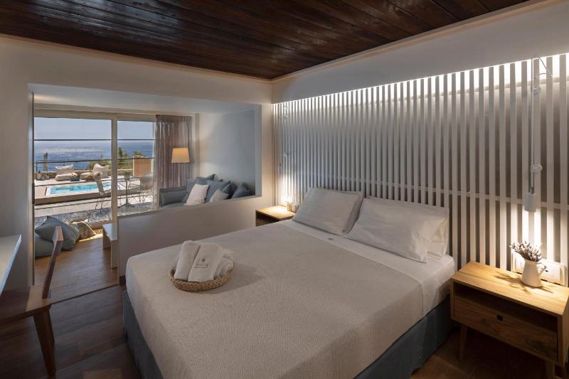 Atrium Hotel - image 49