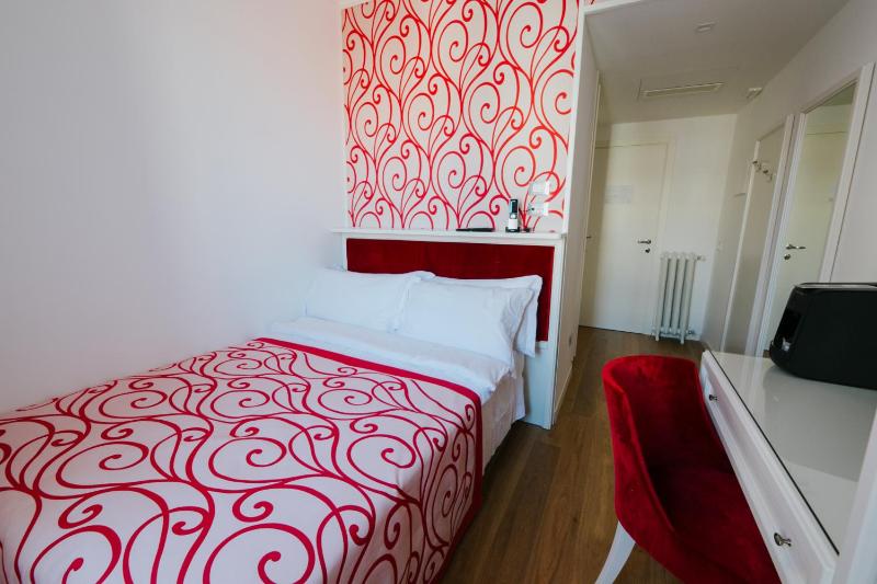 Hotel CittÃ  di Parenzo - image 31