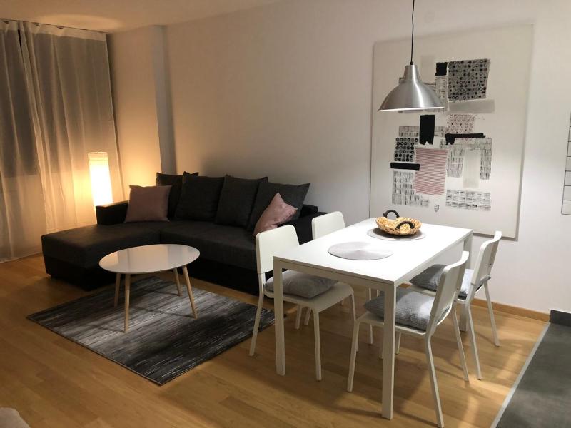 One-Bedroom Apartment image 3