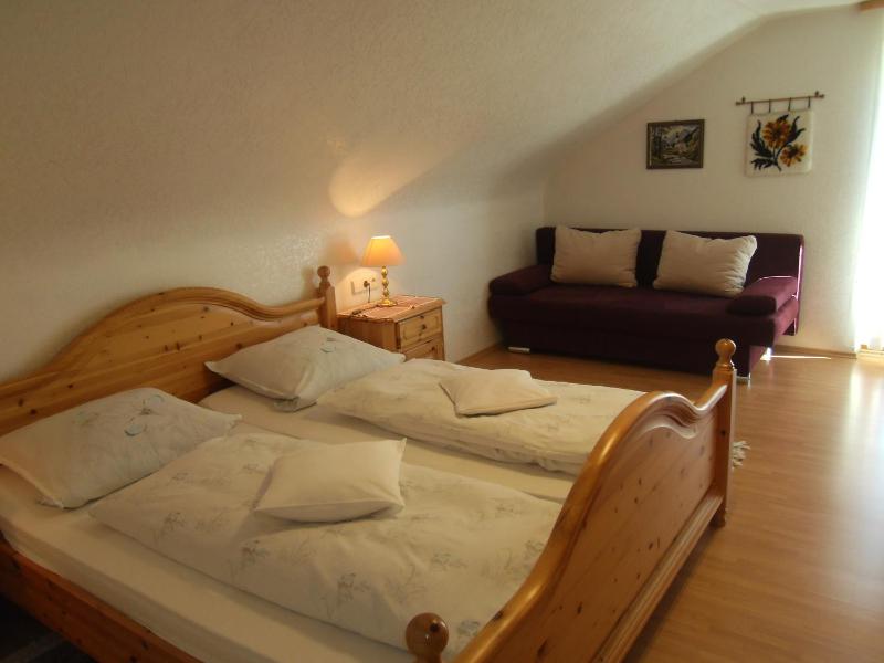 Double Room image 3