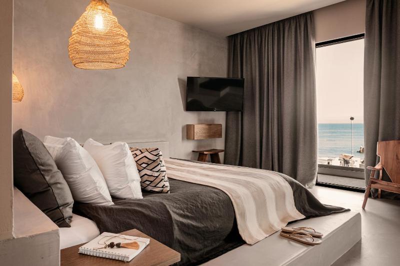 Suite with Balcony image 3
