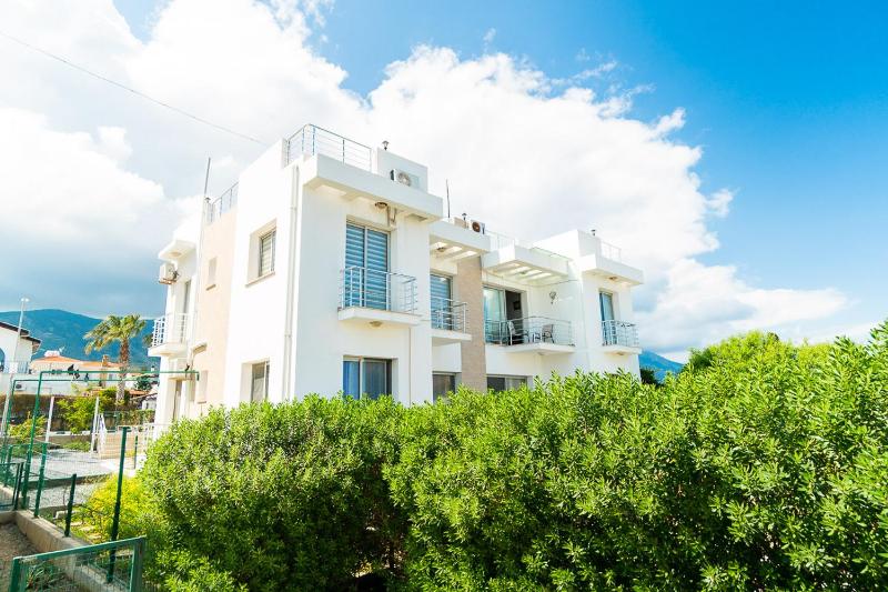 Luxury Two-Bedroom Apartment in amazing place Lukomorye C4 - image 13