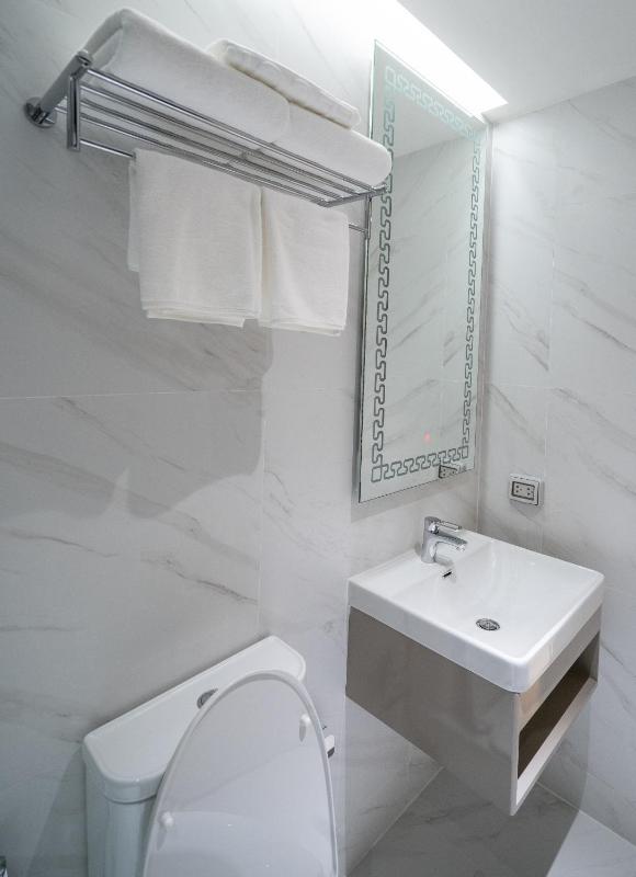 Superior Double Room image 3