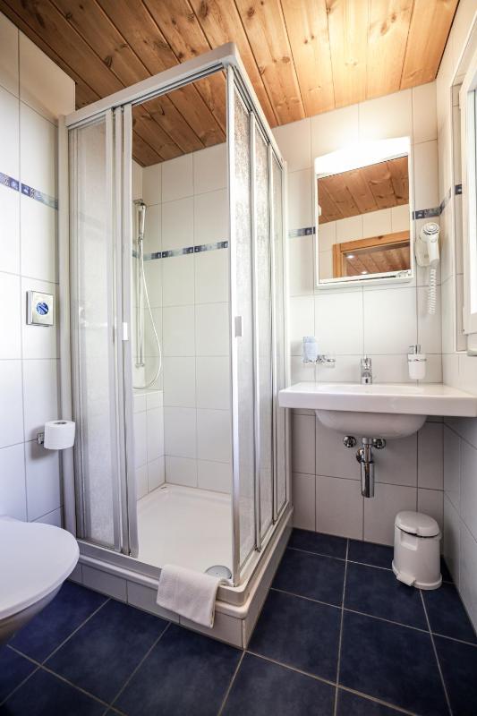 Single Room image 4