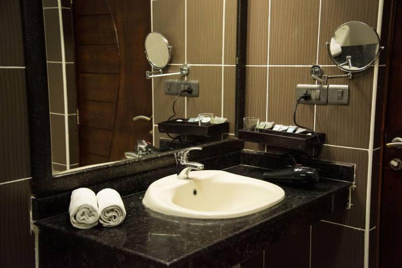 Hotel Sapphire - image 11