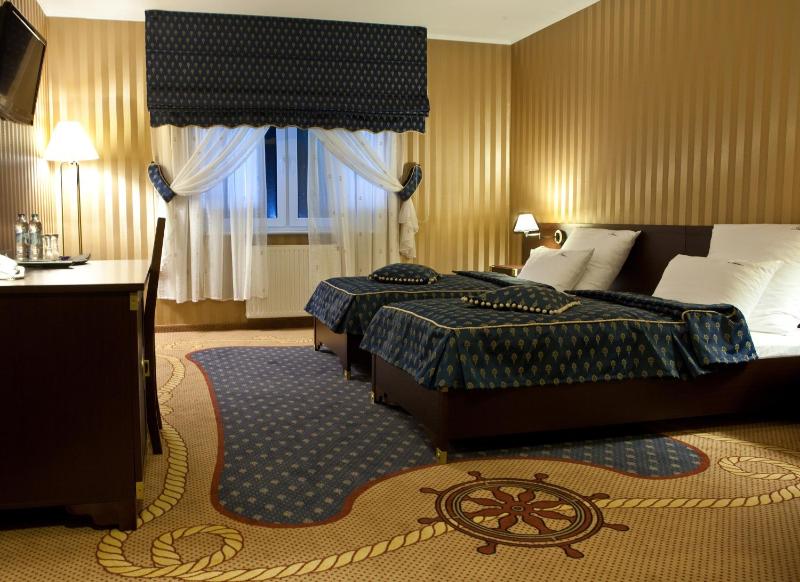 Twin Room image 1