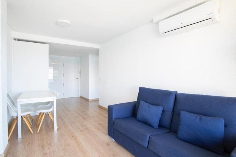 Apartment with Sea View (1-4 Adults) image 2