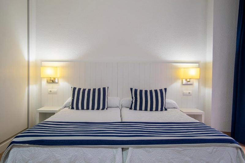 Studio Apartment (1-3 Adults) image 2