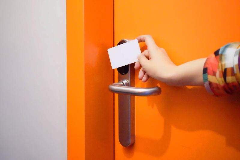 Bed in 6-Bed Male Dormitory Room with Private Bathroom image 3