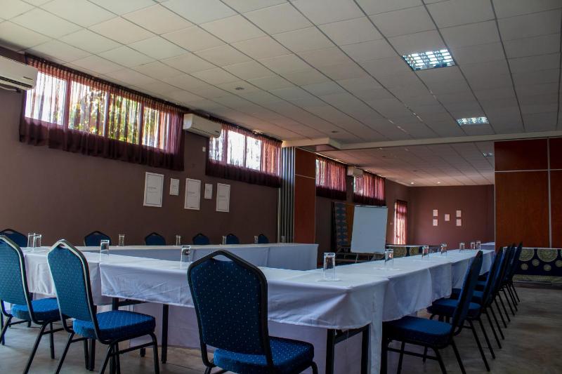MalVille Boutique Hotel - image 9