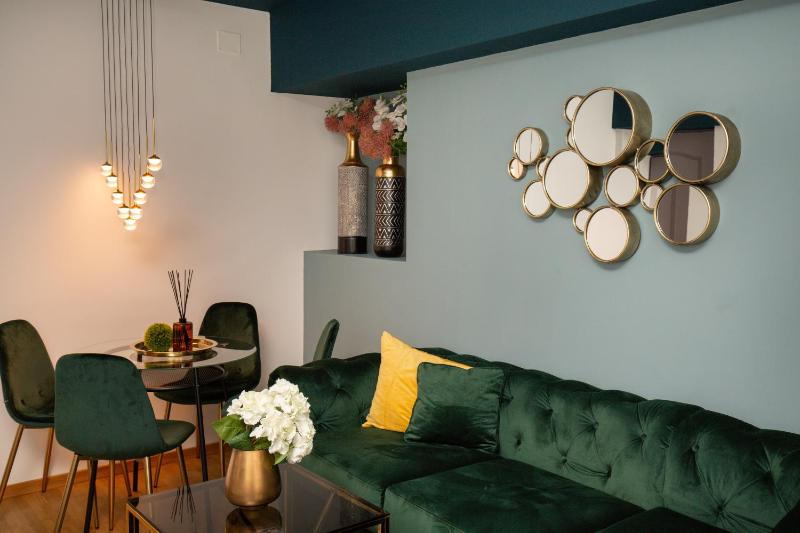 One-Bedroom Apartment image 4
