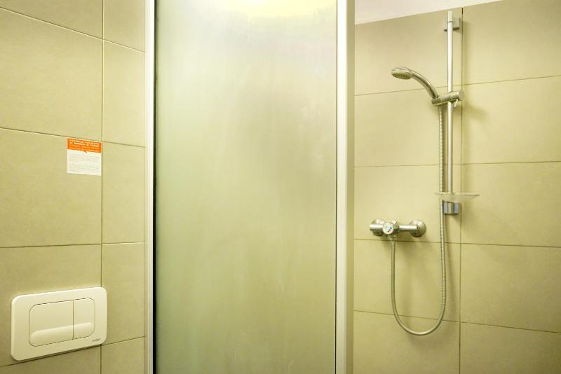 Bed in 6-Bed Female Dormitory Room with Private Bathroom image 4