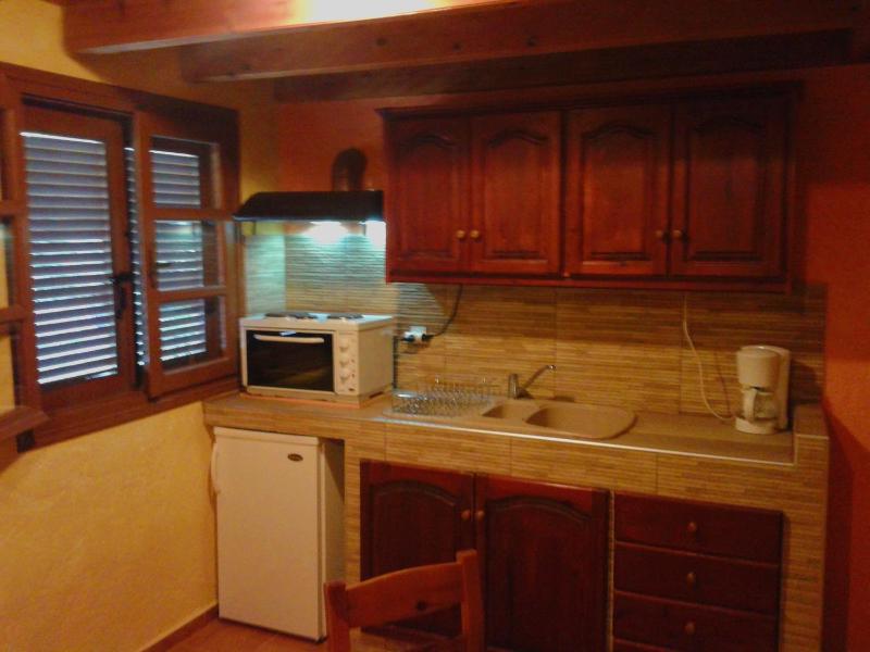 Studio - Split Level (2-4 adults) image 3