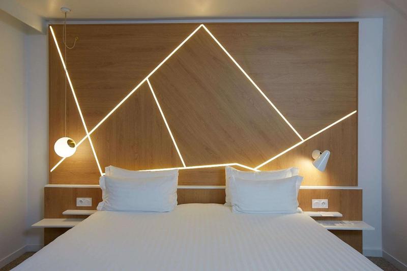 Classic Twin Room image 1