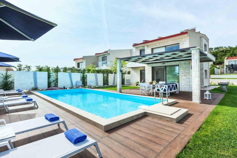 Villa image 3