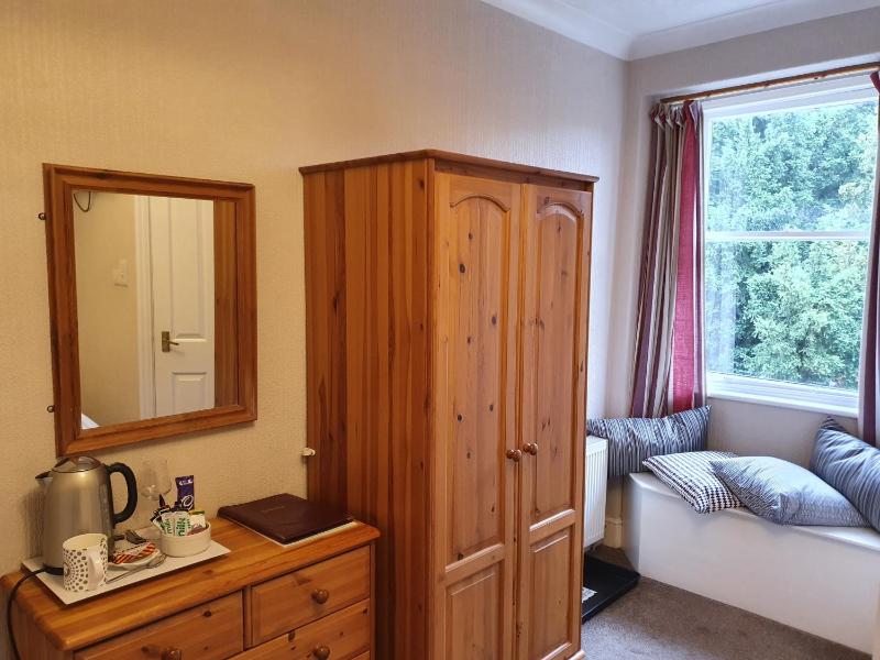 Strathmore Guest House - image 6