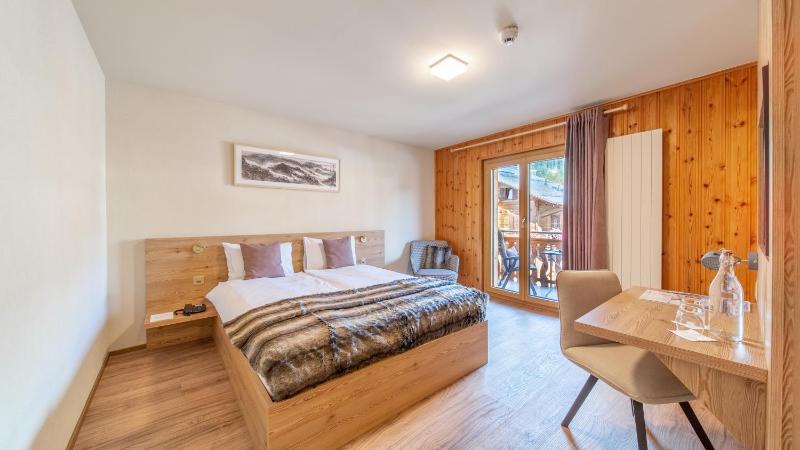 Small Double Room image 1