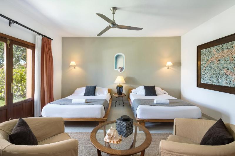 Double Room image 4