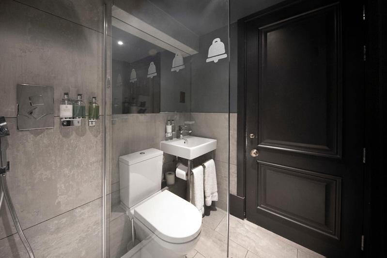 The Bells - Luxury Serviced Apartments - image 39