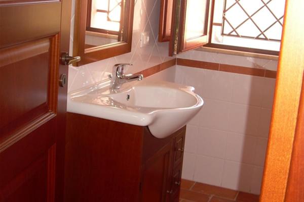 Two-Bedroom House with Garden View image 2