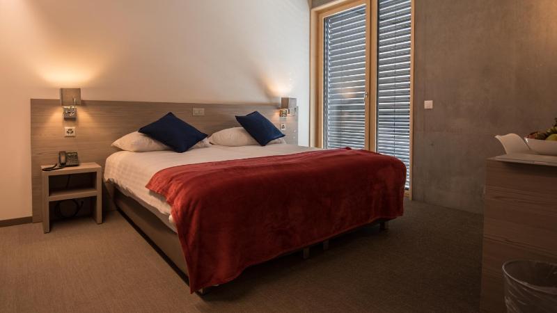 Double Room image 2