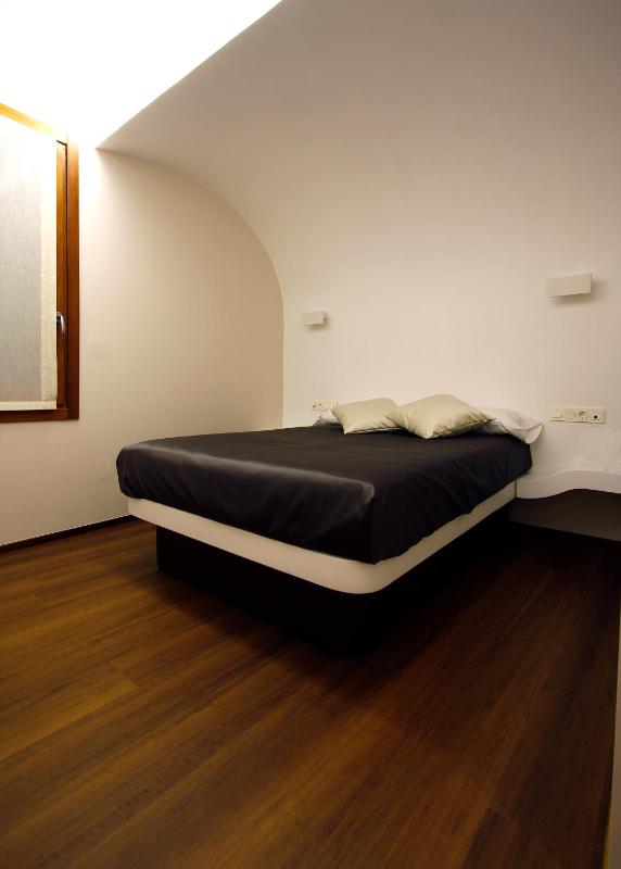 Indoor Double Room image 2