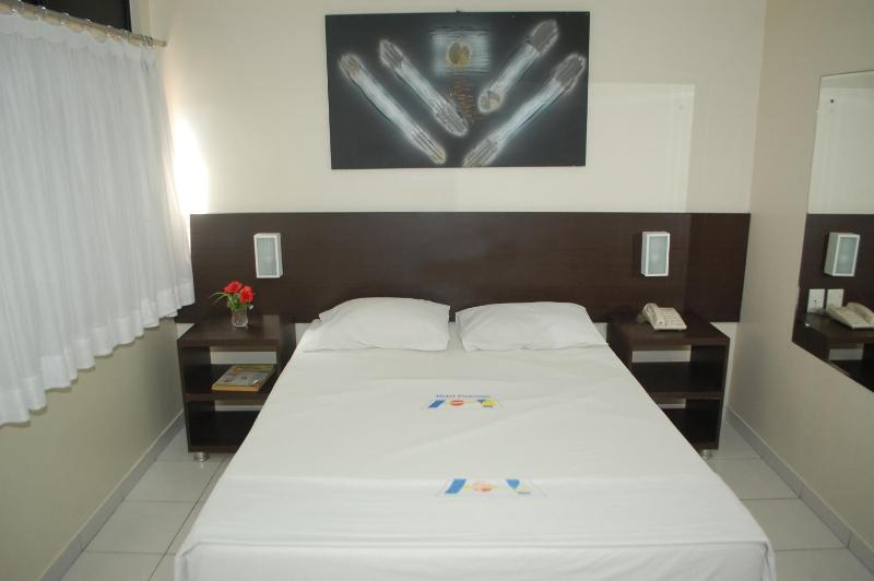Hotel Piramide Pituba - Rua Pernambuco - image 8