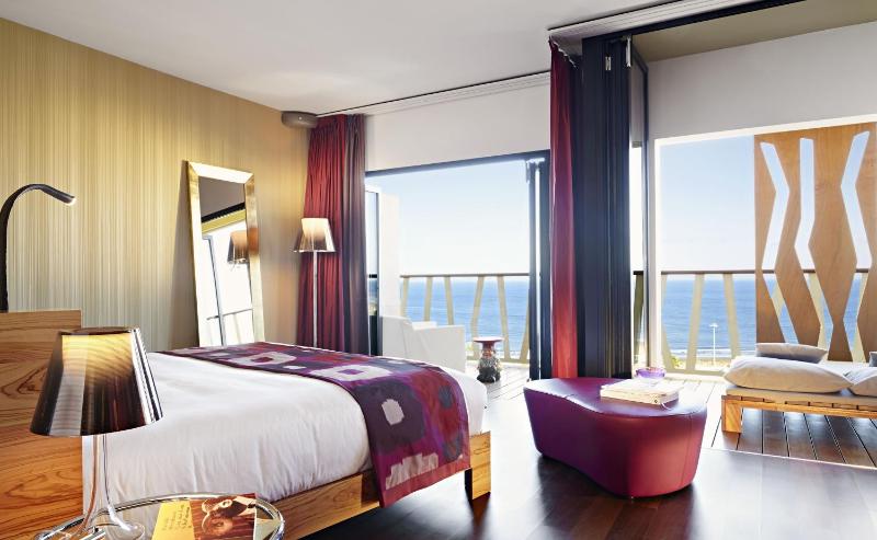Junior Suite with Ocean View image 4