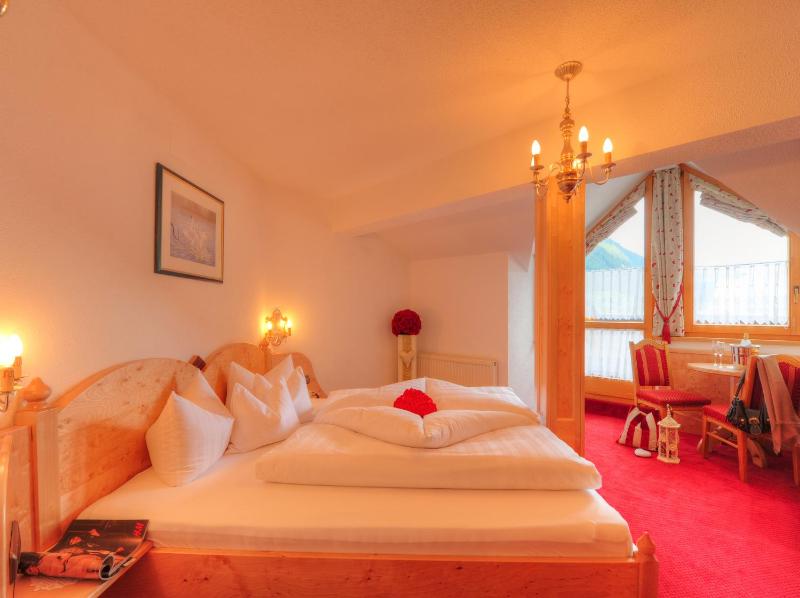 Standard Double Room image 1