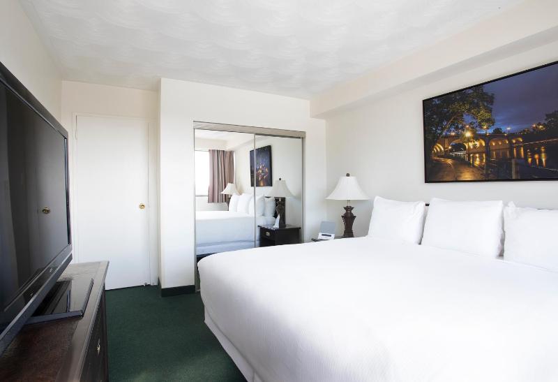 The Business Inn - image 8
