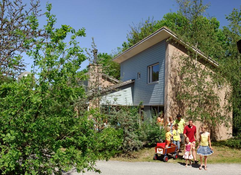 Chalet in Kijkduin with Sauna  Comfort - image 10