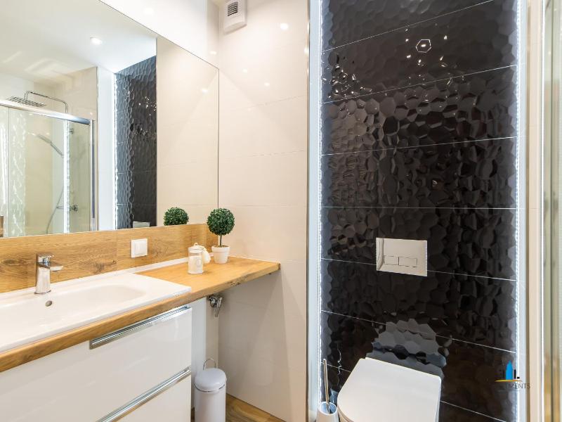 3L Apartments Kasprowicza 20AB - DARMOWY basen sauna siłownia jacuzzi bawialnia - image 26