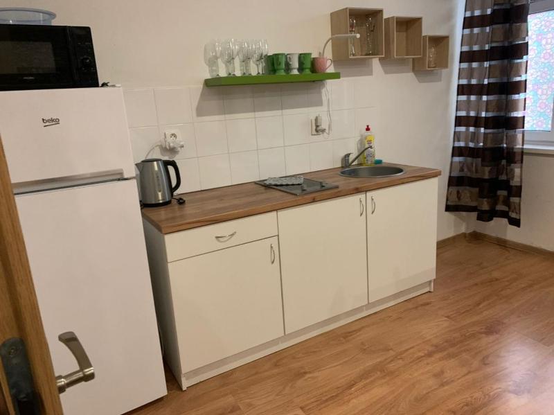 Studio Apartment image 2