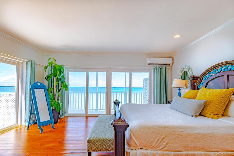Caprice 7 -Oceanfront Villa - Gated Community with Pool - image 13