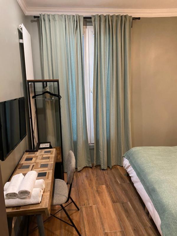 Single Room image 4