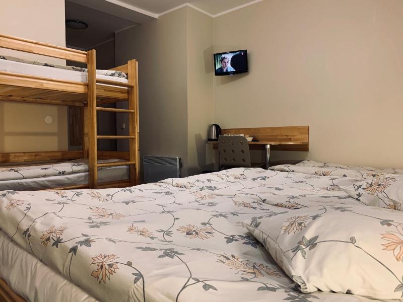 Standard Family Room image 1