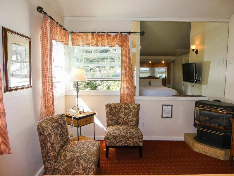 Essex Room - No Parking image 4