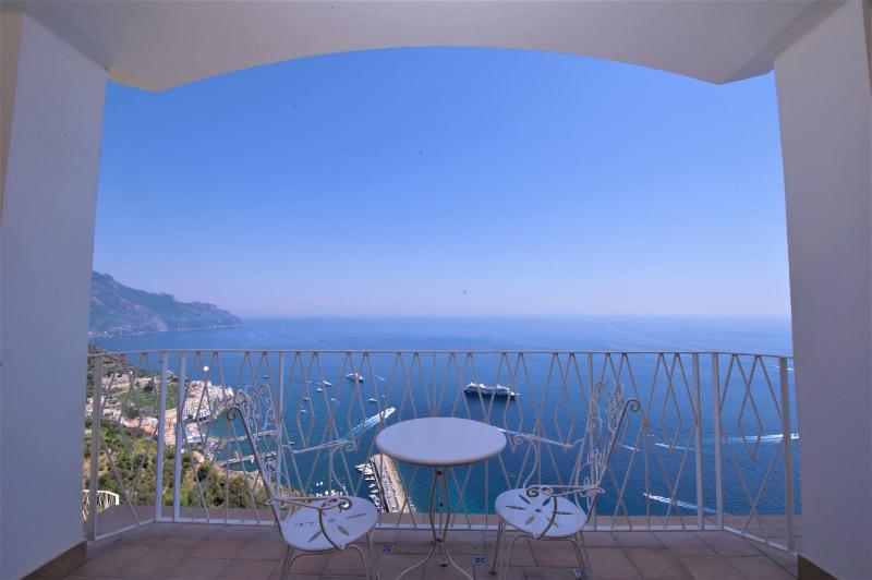 Grand Hotel Excelsior - image 13