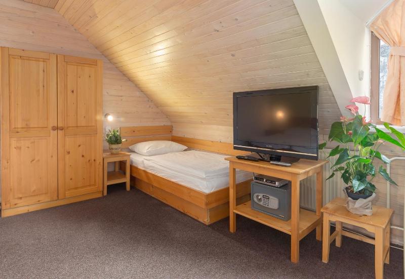 Two-Bedroom Apartment with Balcony image 3