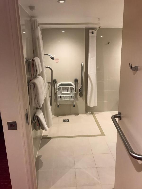 King Room - Mobility Accessible - Non-Smoking image 1