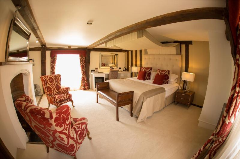 Superior Suite image 2