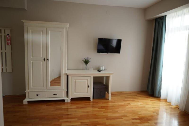 Green Villa Sibiu - image 38