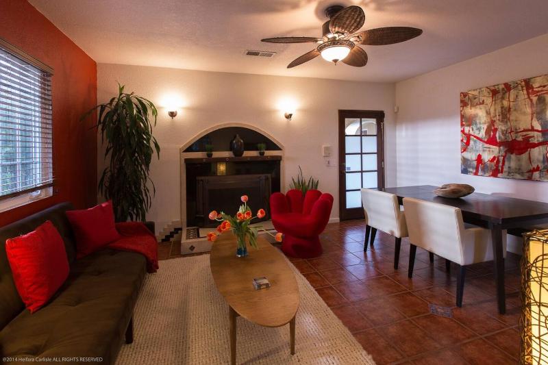 Villa Cristine - Spanish Style Palm Springs Villa - image 11