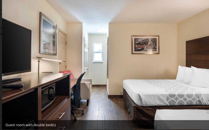 Downtown Hollywood Gardens Inn & Suites - image 33