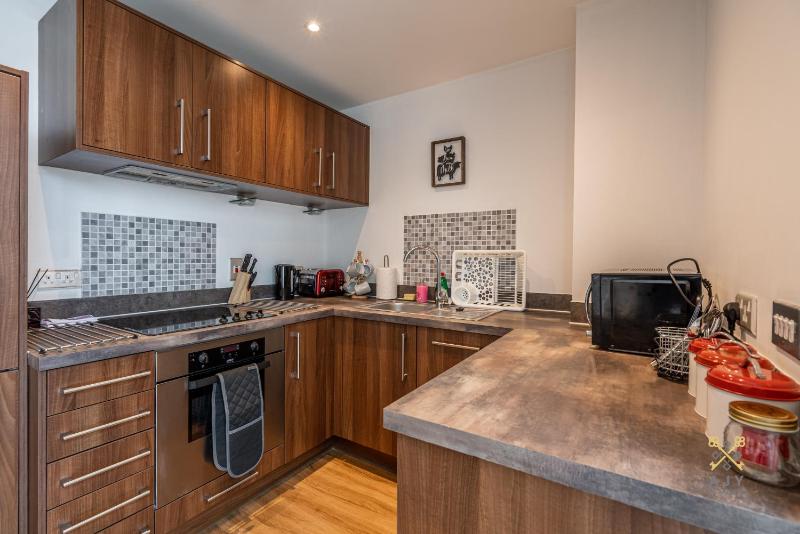 AJY Birmingham City Centre Viva Apartment - image 45