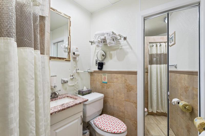 Superior Efficiency Suite: 2 Double Beds in Bedroom and 1 Sleeper Sofa image 2