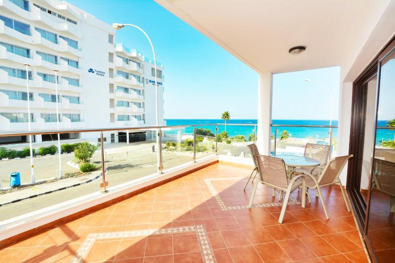 Seafront Protaras Villas - image 2