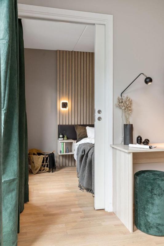 Superior One-Bedroom Apartment image 4