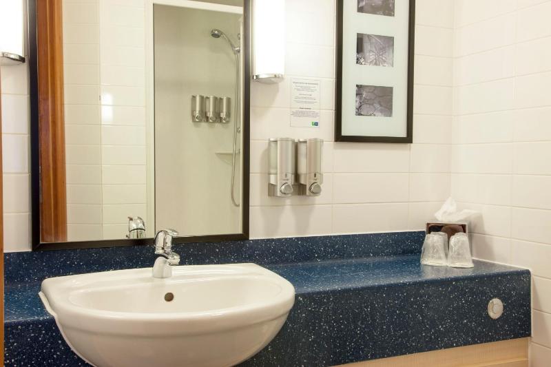 Standard Double Room with Free Hot Breakfast image 2