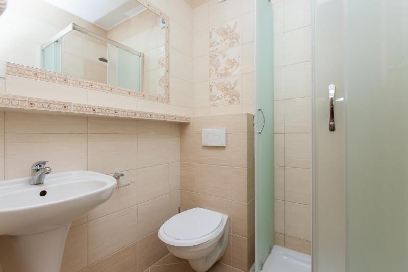 Triple Room with Kitchenette image 2